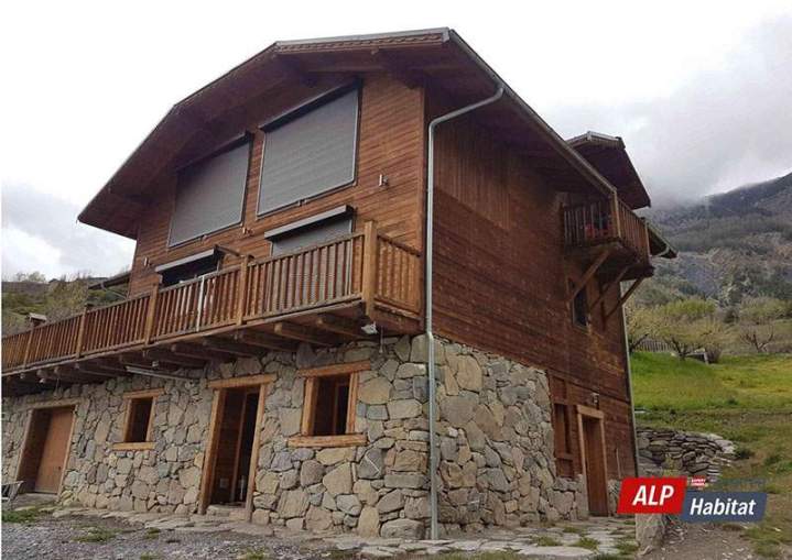 Dépannage de volet battant Hautes Alpes
