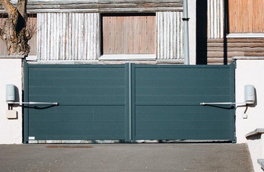 Pose et vente de portes et portails, Briançon<br>Fournisseur et installateur de portes et de portails, Briançon<br>Spécialistes des portes et des portails, Briançon